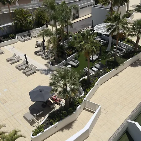 Ocean Garden Sunrise View شقة