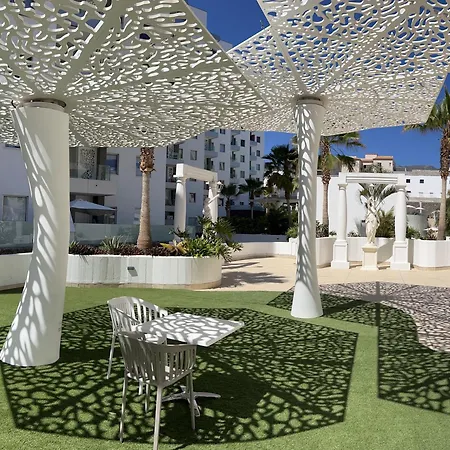 Ocean Garden Sunrise View Apartamento *